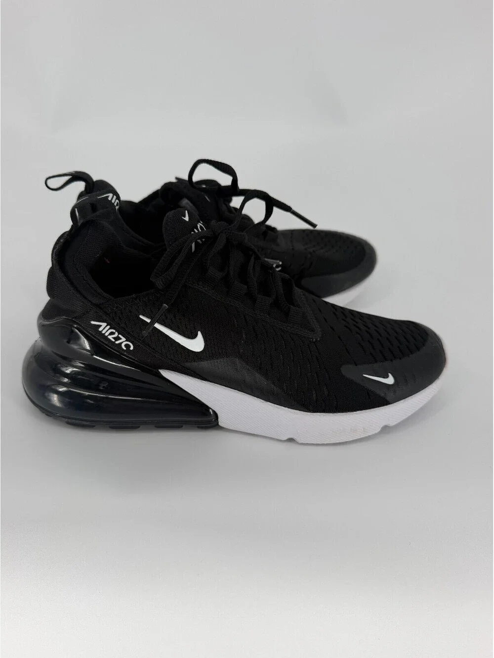 Nike Air Max 270 Black and White Women's Sneakers Size 8